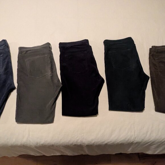 SIX PAIRES DE PANTALONS - Picture 1 of 1